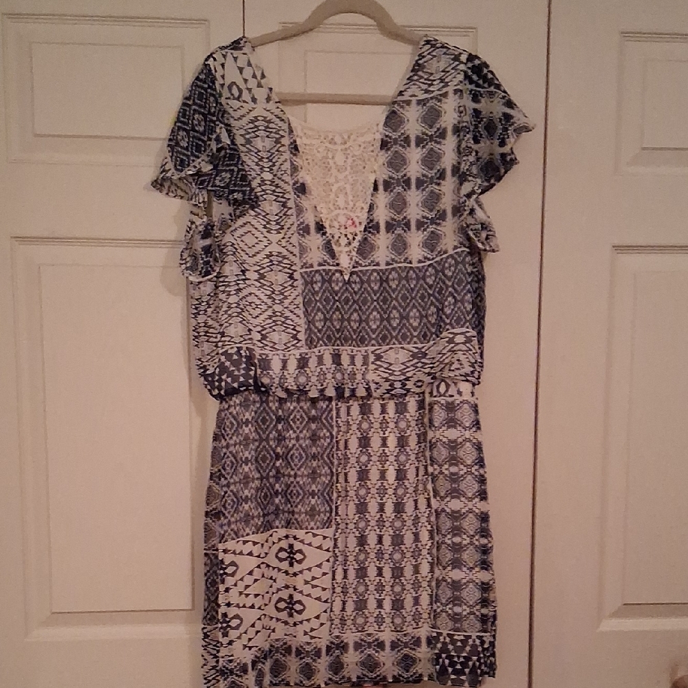 Bisou Bisou Navy and Cream Geometric Mini Dress